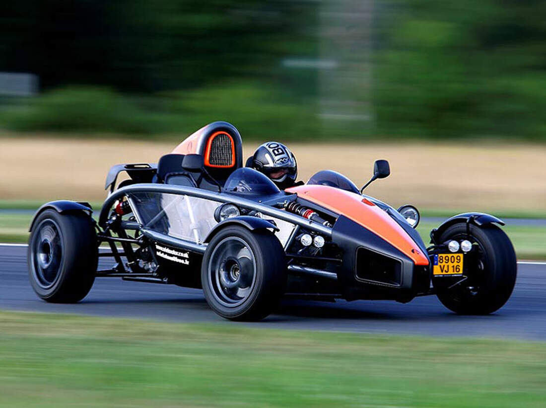 Ariel atom машина