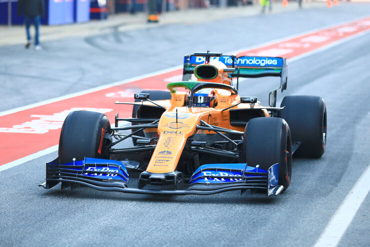 Carlos-Sainz-McLaren-Barcelona-F1-Test-0