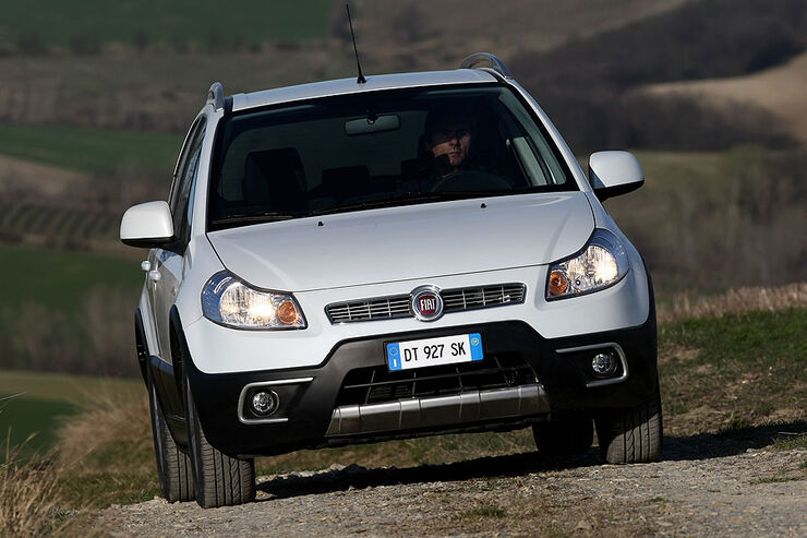 Suzuki sx4 fiat sedici