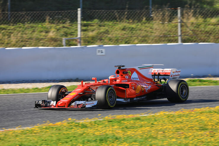 Kimi-Raeikkoenen-Ferrari-Formel-1-Test-B