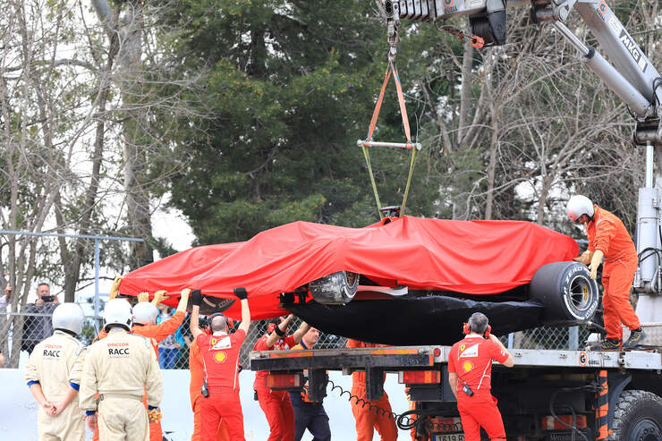 Kimi-Raeikkoenen-Ferrari-Formel-1-Test-B