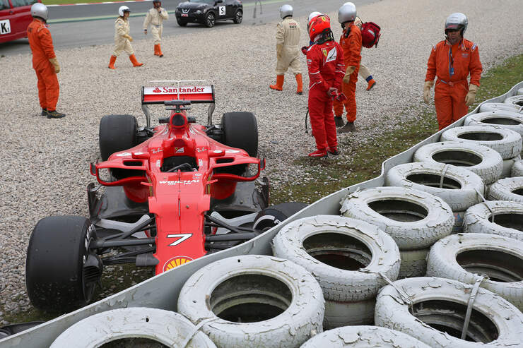 Kimi-Raeikkoenen-Ferrari-Formel-1-Test-B