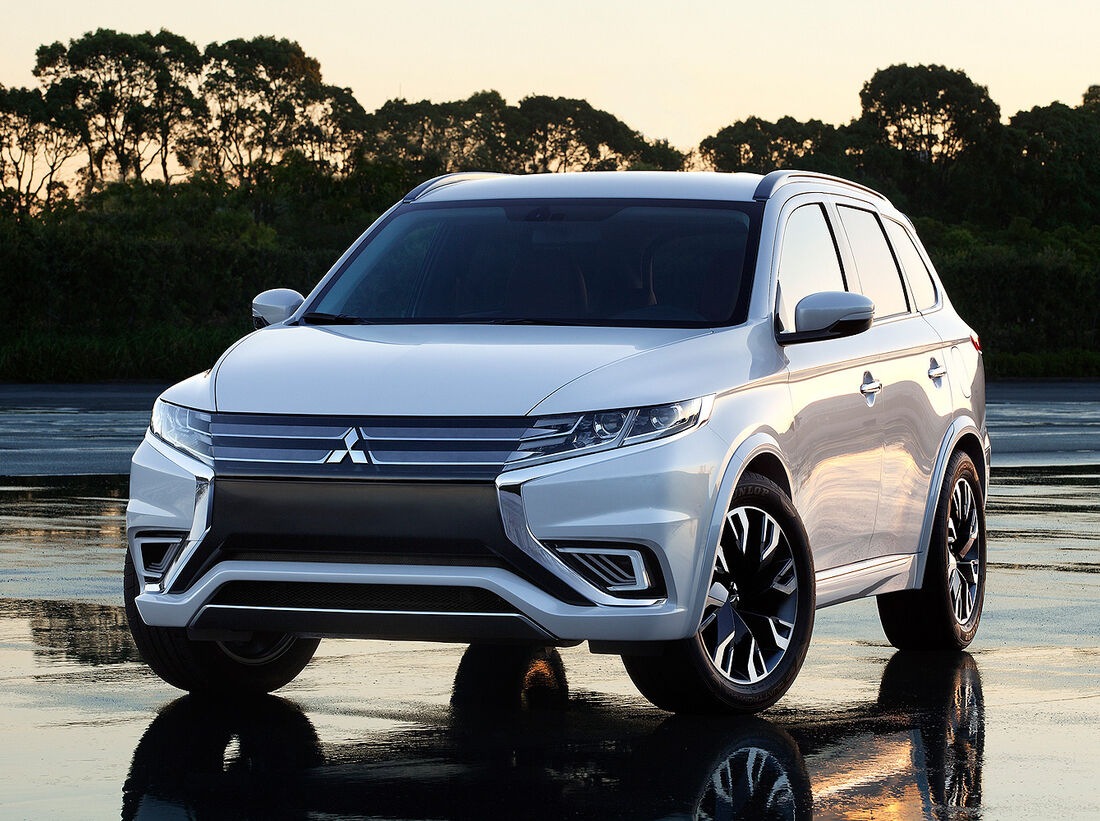 Новый mitsubishi outlander фото