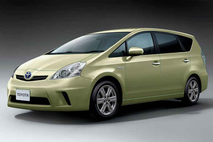 Toyota prius alpha клиренс